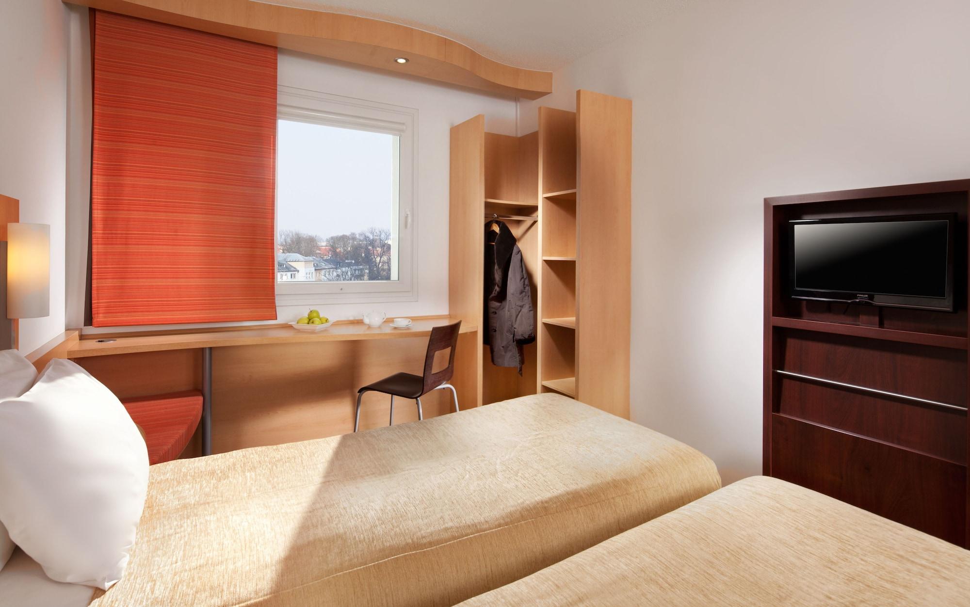 Comfort Centre Hotel 3*