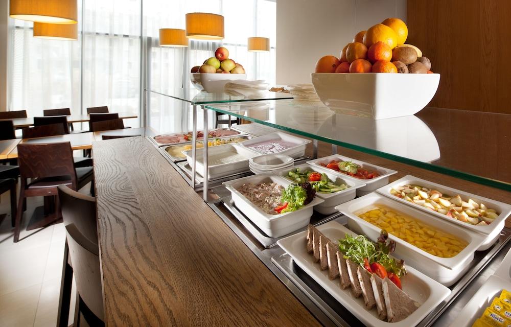 Hotel Comfort Centre 3*