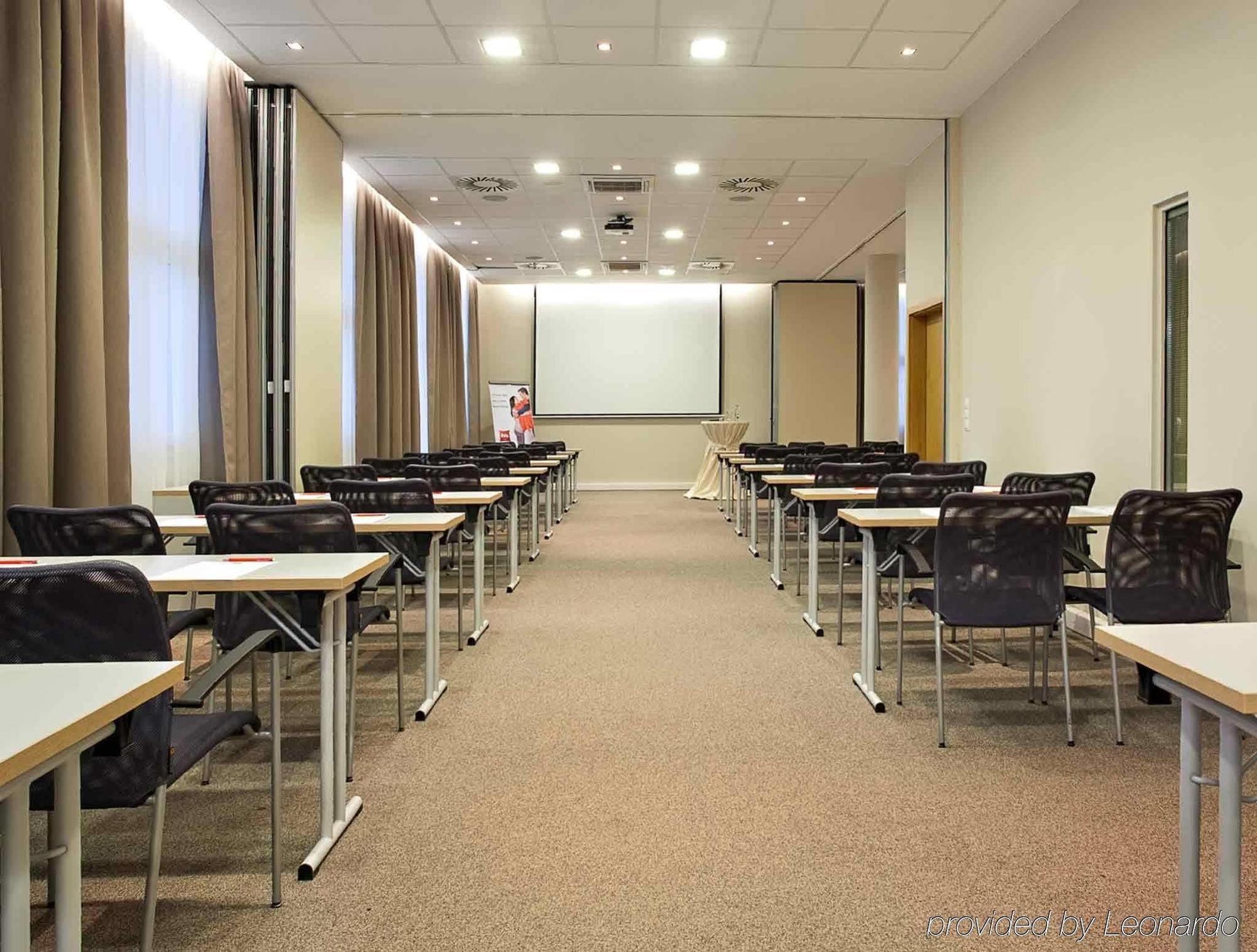 Comfort Centre Hotel 3*