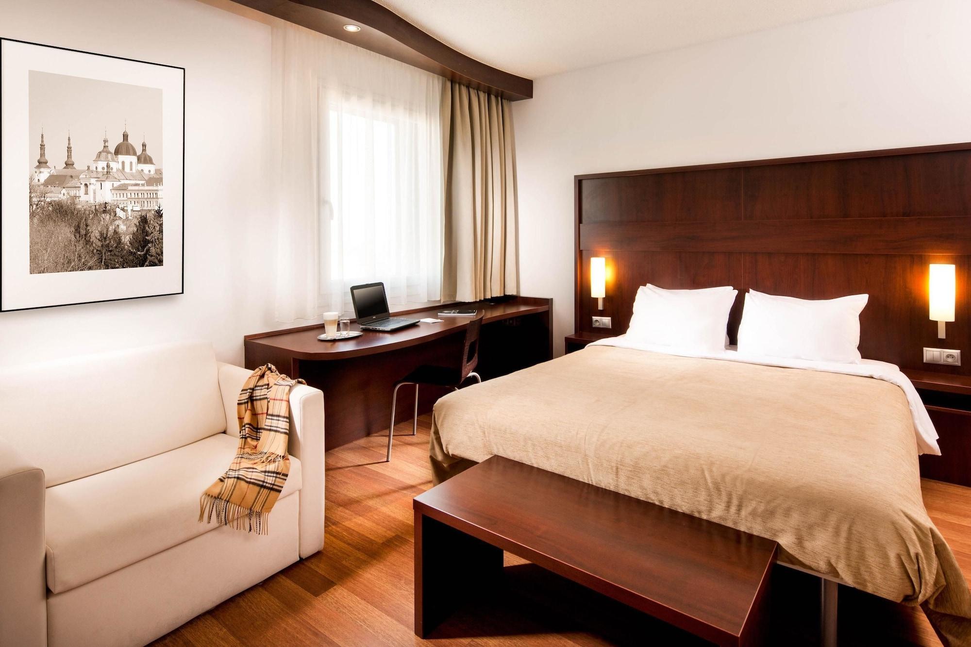 Hotel Comfort Centre 3*